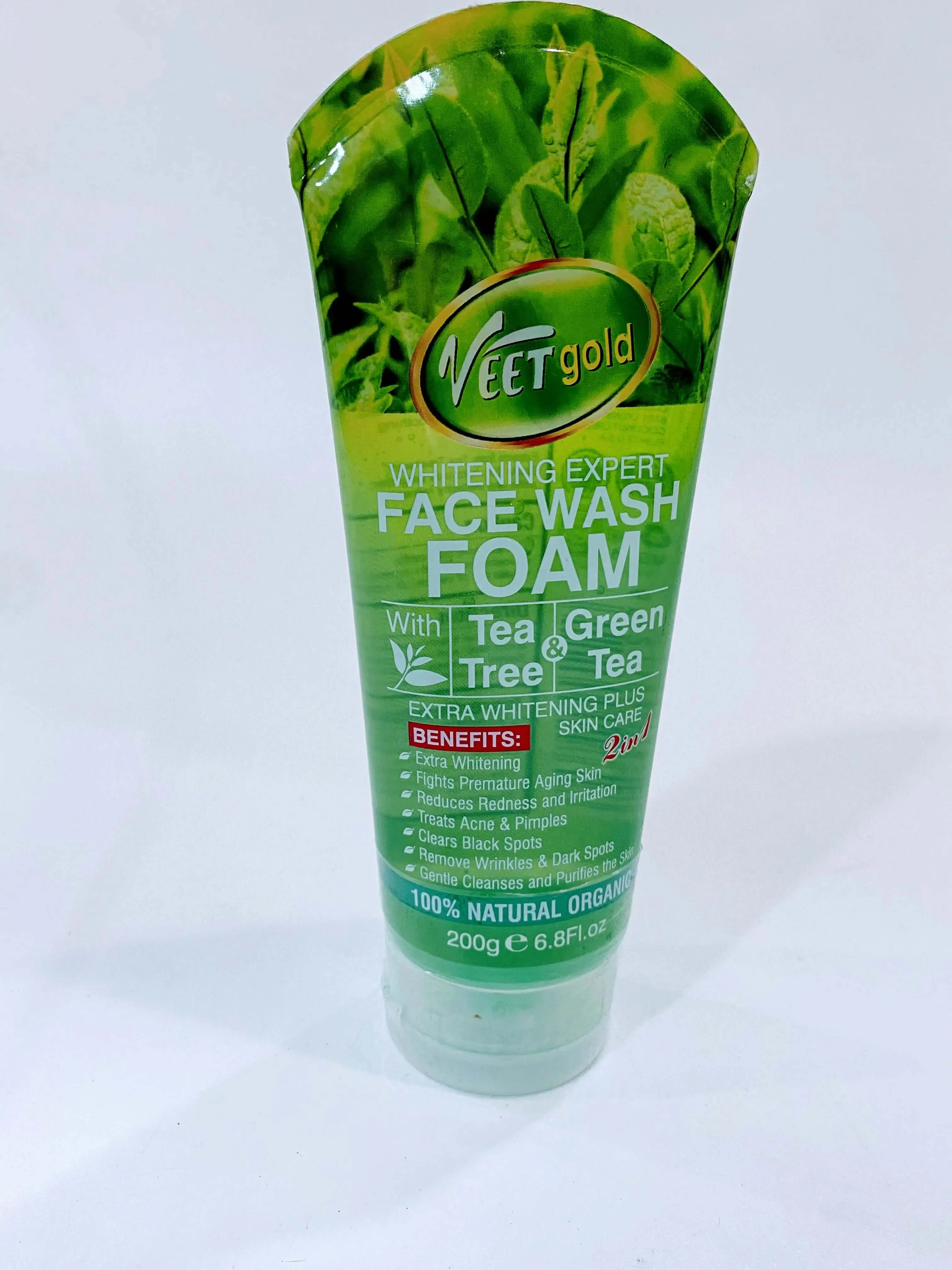 Veetgold Whitening Foam Face Wash with Green tea and tea tree